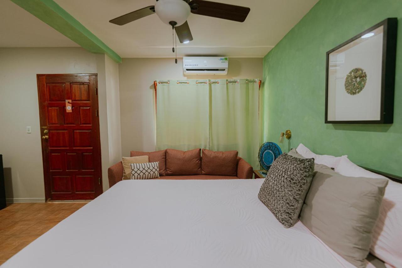 Oasis Diverse Adult Retreat Bed and breakfast