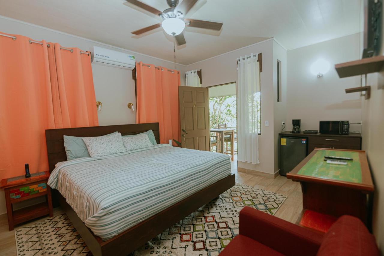 Oasis Diverse Adult Retreat Bed and breakfast
