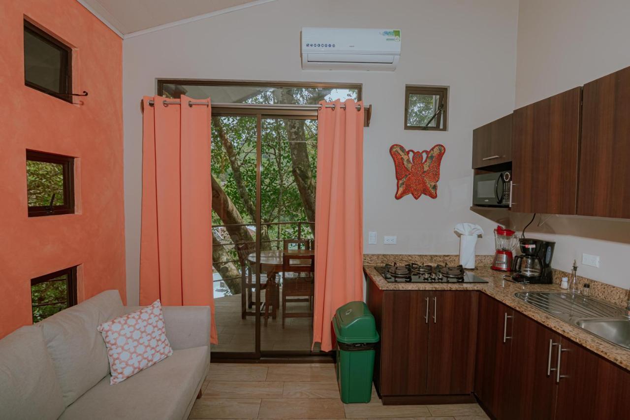 Oasis Diverse Adult Retreat Bed and breakfast *