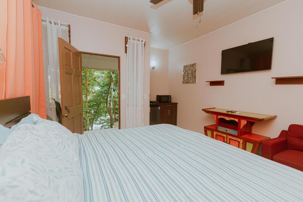 Oasis Diverse Adult Retreat Bed and breakfast Quepos
